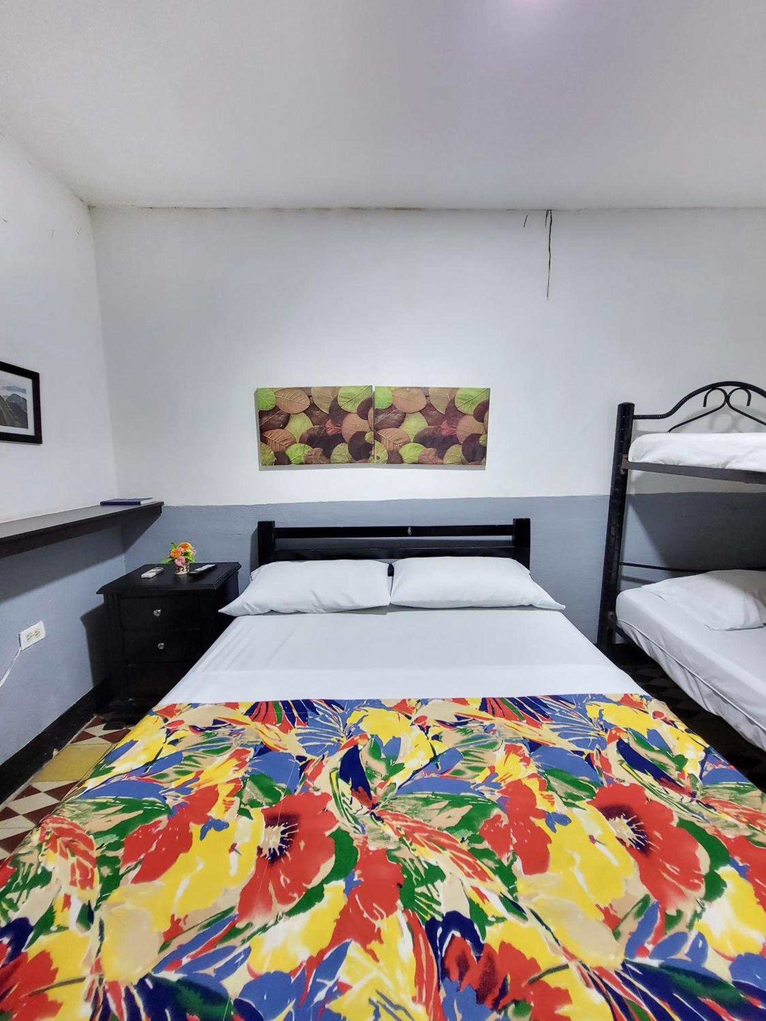 Hotel Colonial - Santa Marta (Magdalena), Santa Marta